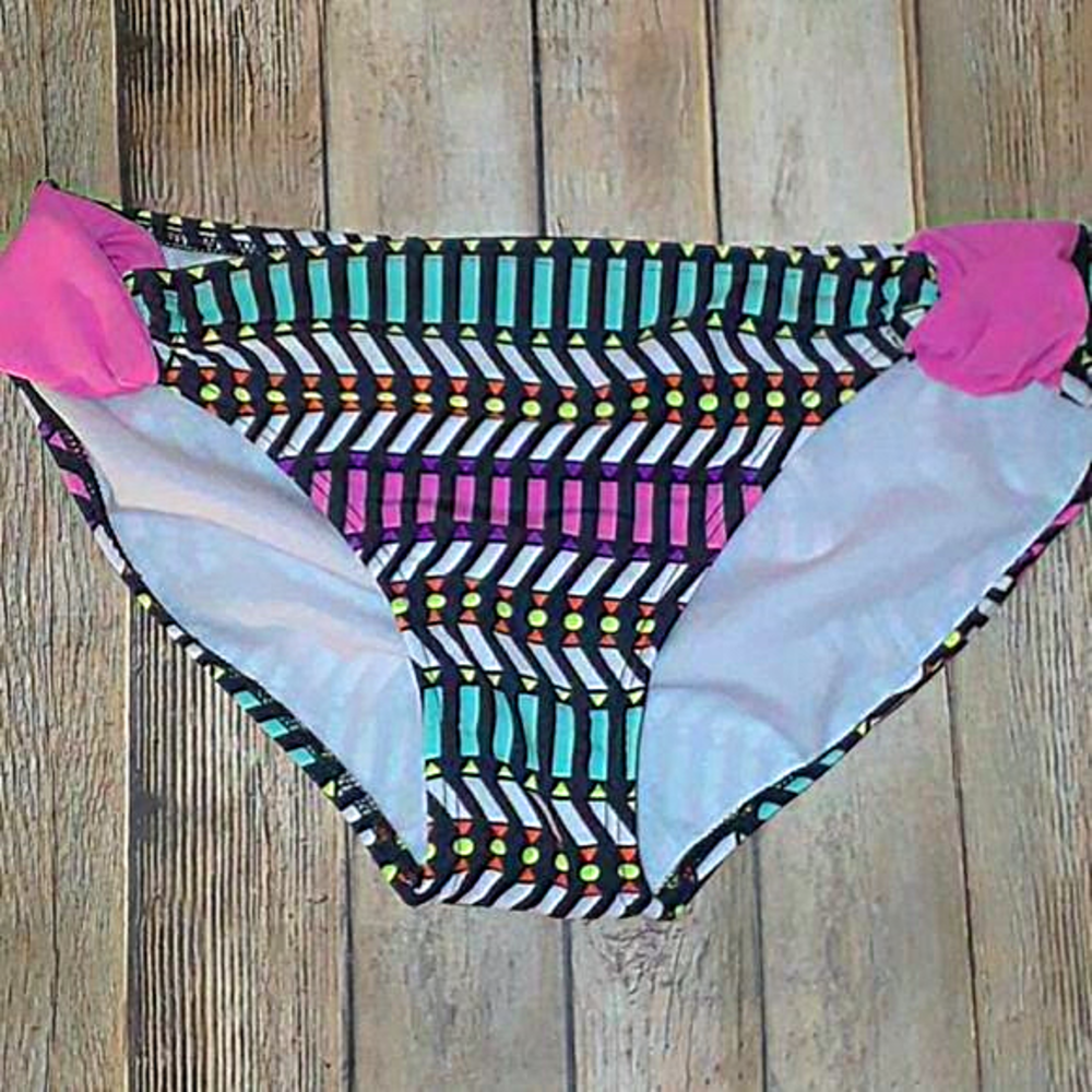 Glitter Beach Big Girls Colorful Bikini Bottom 14‎